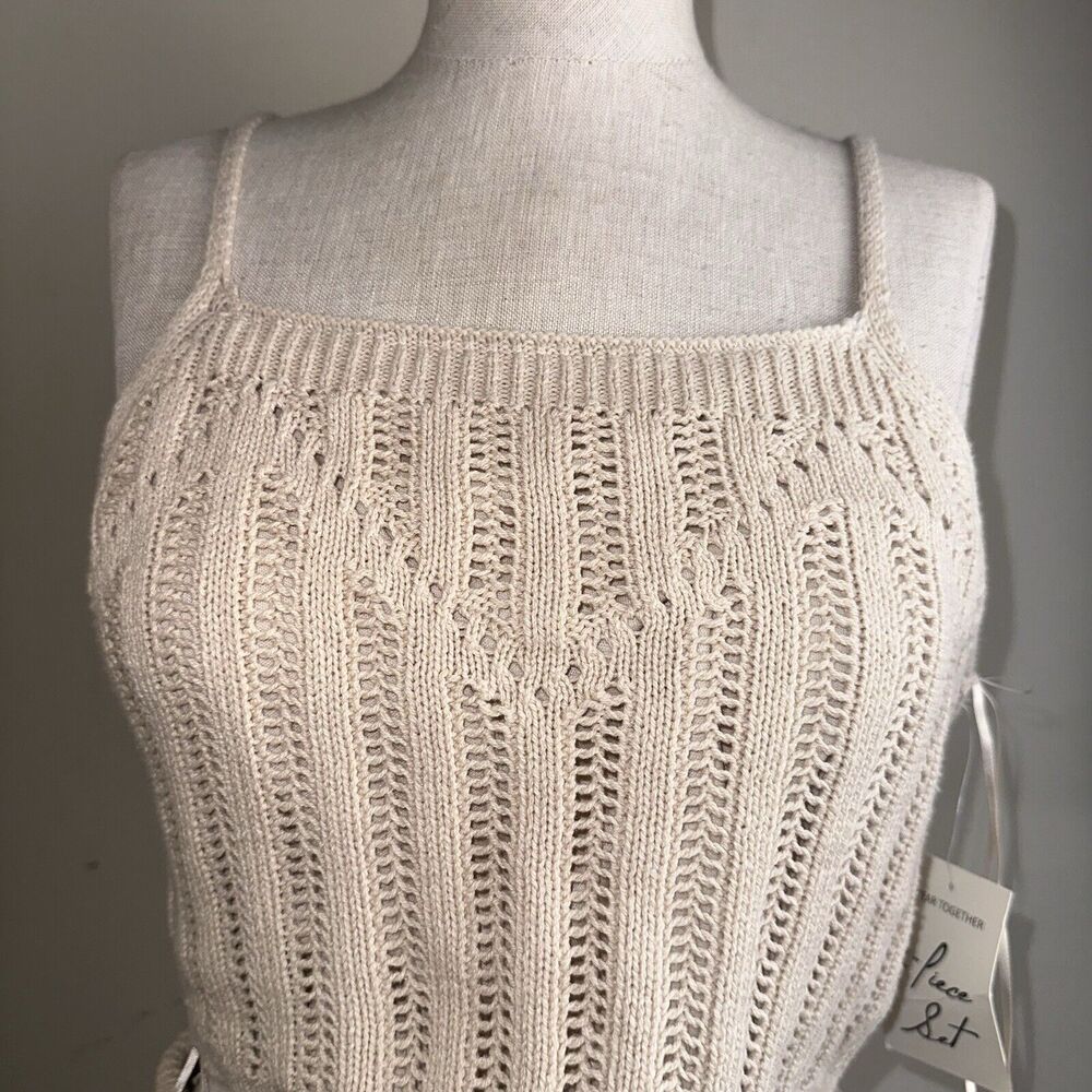 Sleeveless Crochet Knit Two-Piece Skirt Set in Cream - Picture 4 of 8
